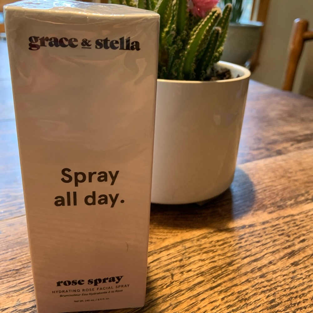 Grace & Stella Rose Spray